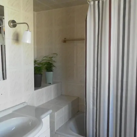 Hostal Lemon Tree *
